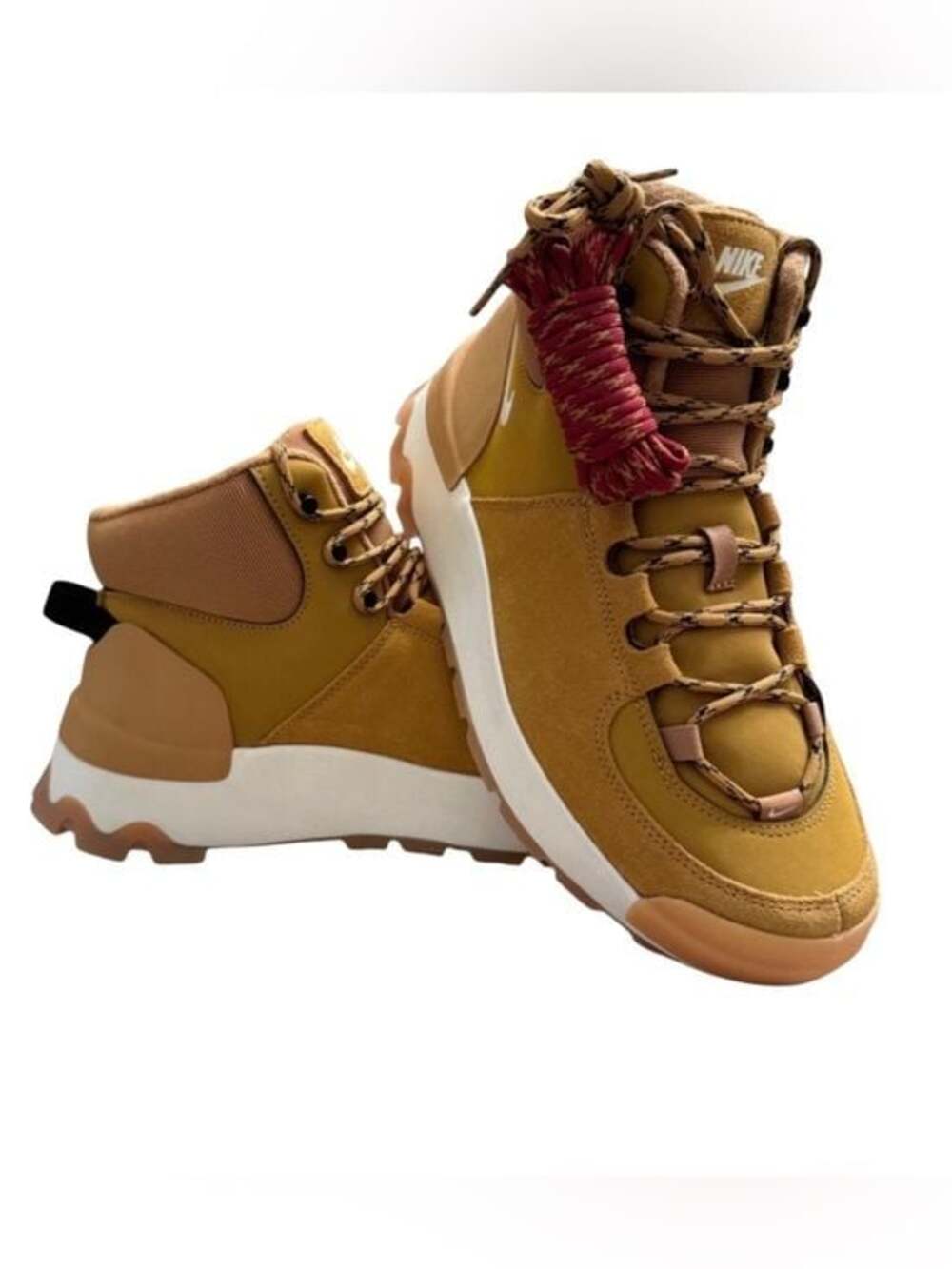 NIKE CITY CLASSIC BOOT NEW NWT